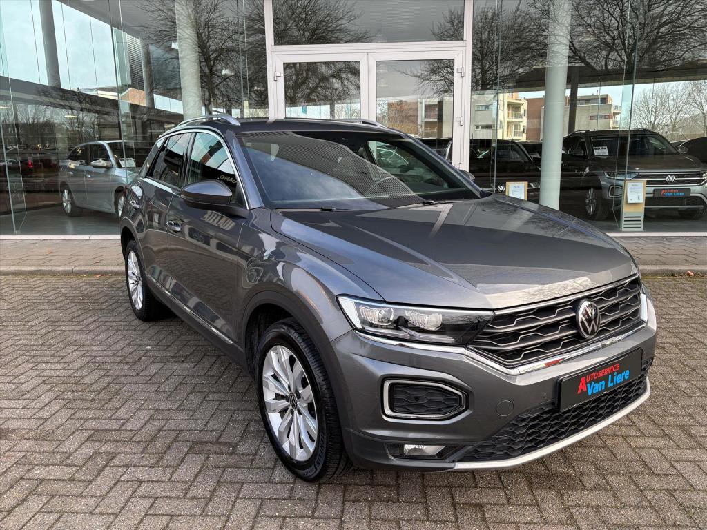 Volkswagen T-roc 1.5 tsi 150pk sport 6 hand|camera|carplay|led|rijklaarprij