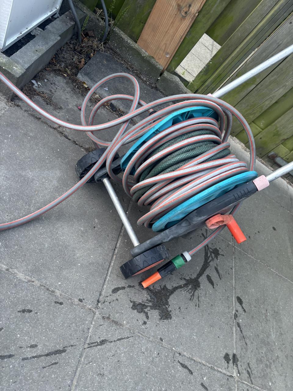 Dubbele tuinslang op haspel