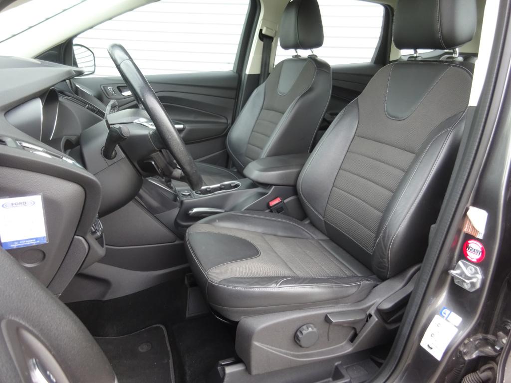 Ford Kuga 1.5 titanium climate / navi / cruise / camera / parkeers. / stoel