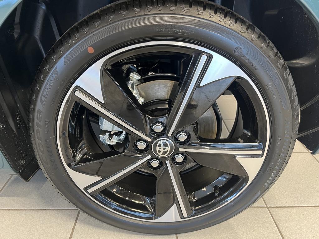 Toyota Yaris 1.5 hybrid 130 executive | incl. € 3.500,-- voorraad voordeel 
