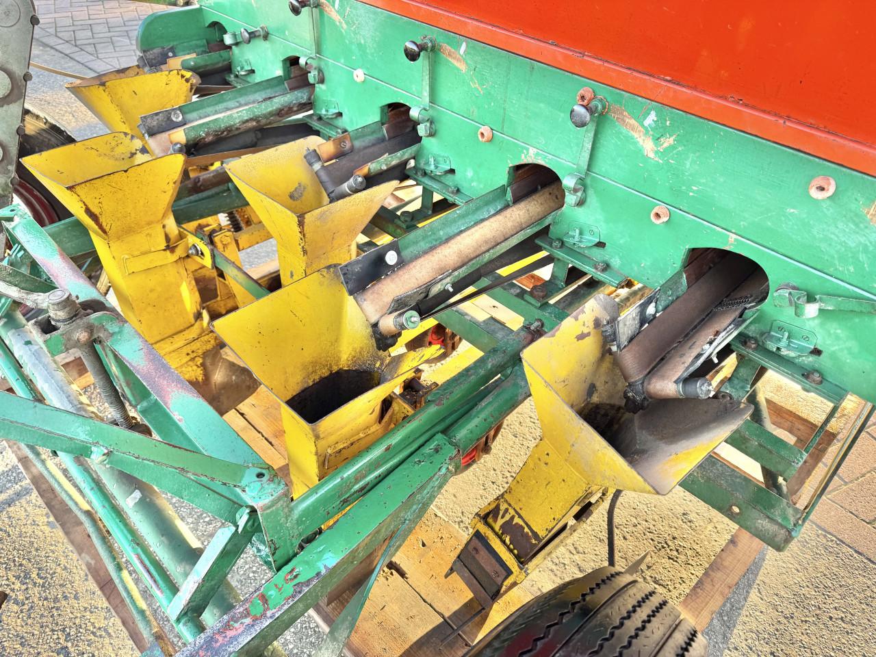 Te koop uien/bollen plantenmachine 1,5