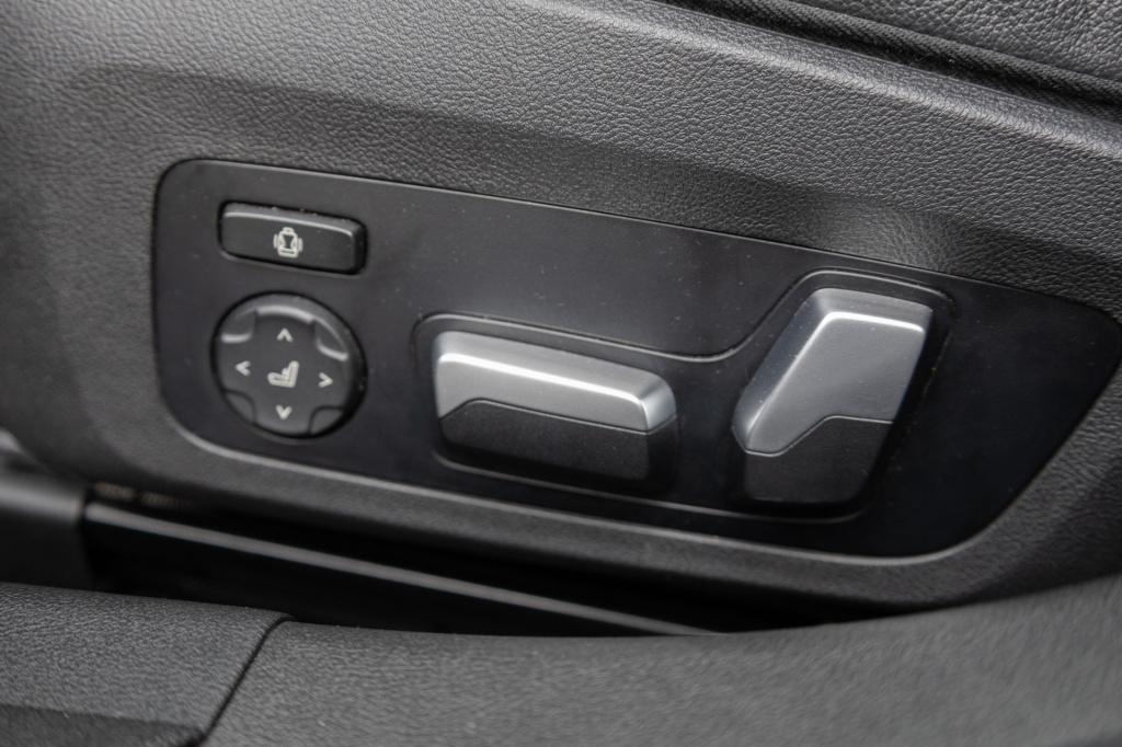 BMW 3-serie touring 320e m sport ✅pano✅hud✅19inch