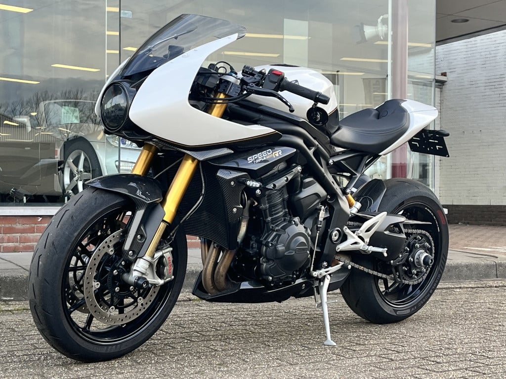 Triumph Speed Triple 1200 rr