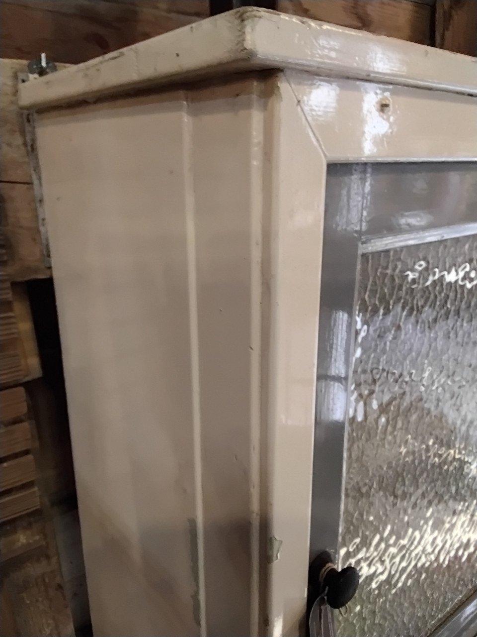 Brocante wandkastje