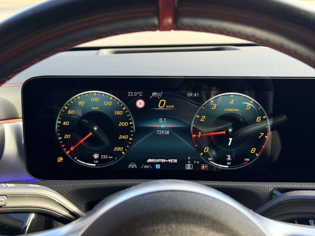 Mercedes-Benz Cla shooting brake amg 35 4matic premium plus