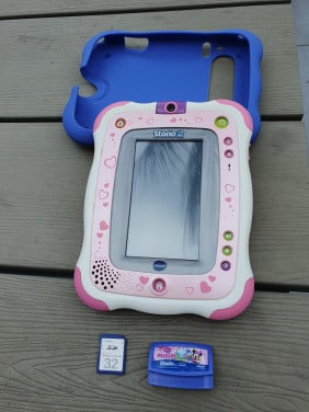 Leuk roze Vtech storio 2 tablet met beschermhoes en spel....