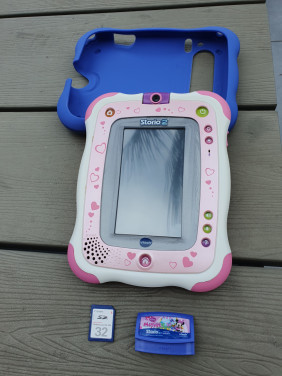 Leuk roze Vtech storio 2 tablet met beschermhoes en spel....