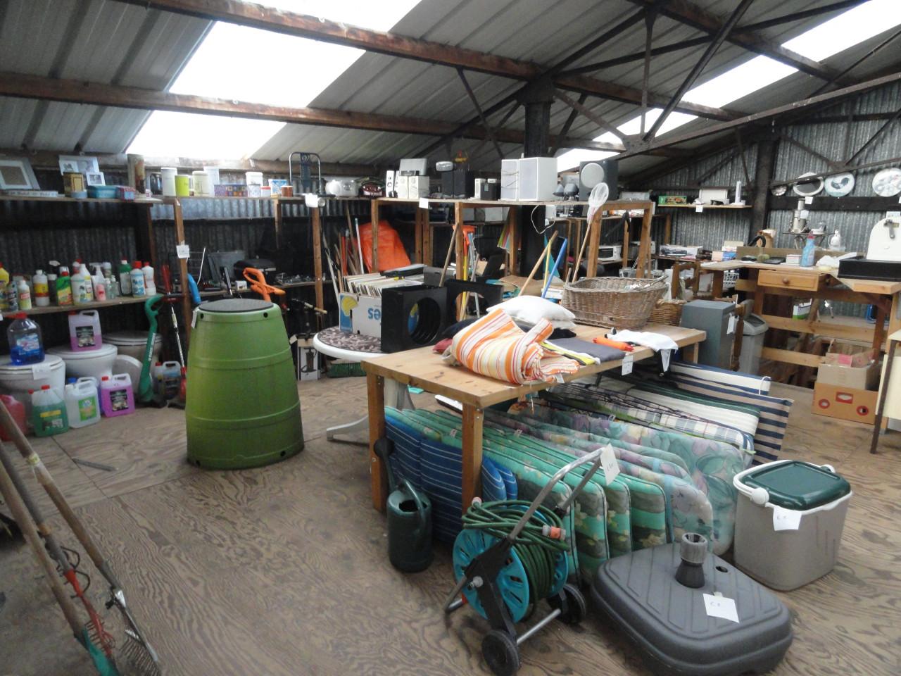 Rommelmarkt / Schuurverkoop