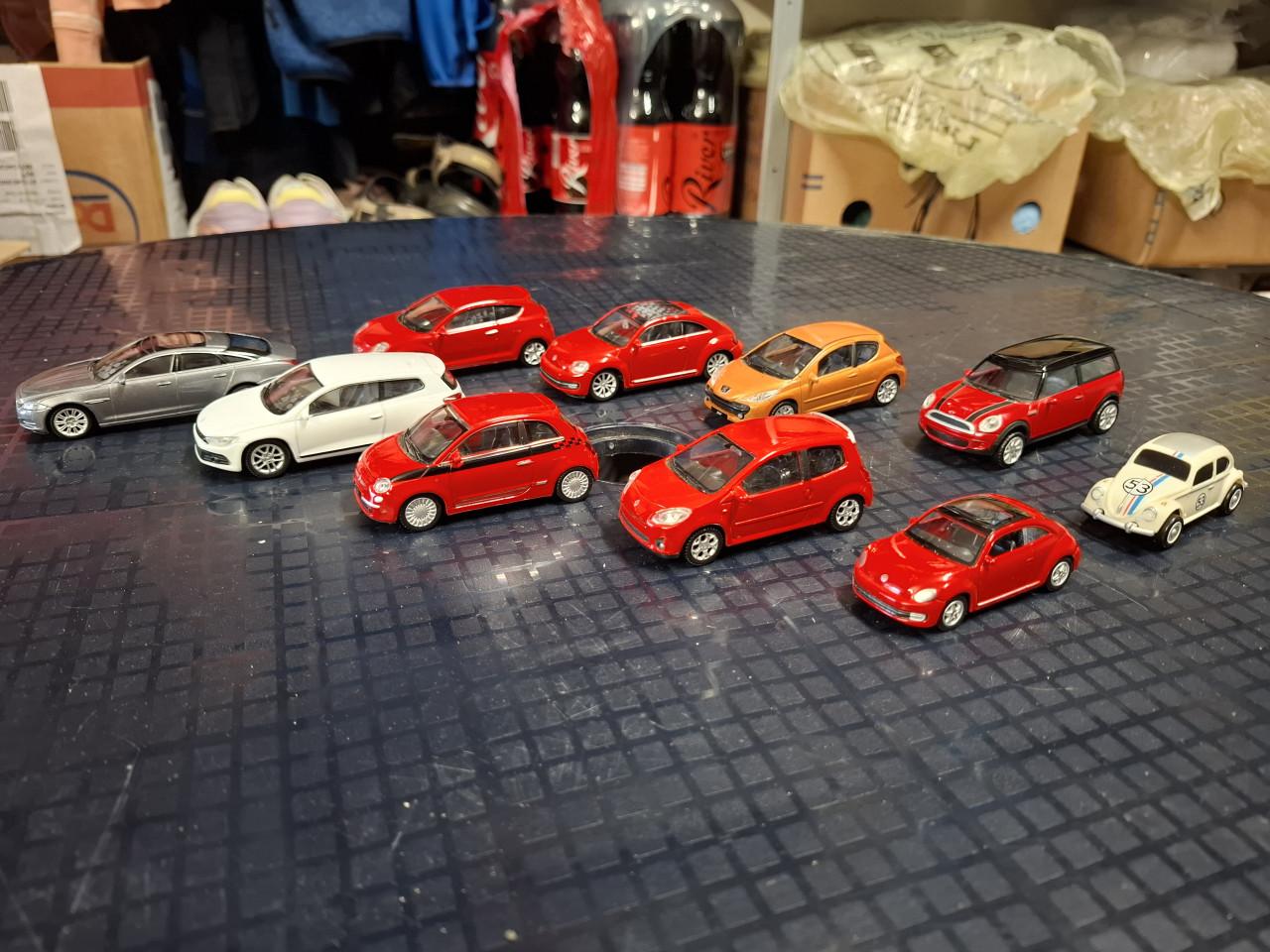 10 Modelauto's Welly