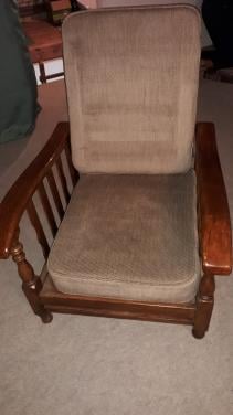 Te koop ouderwetse rook stoel.