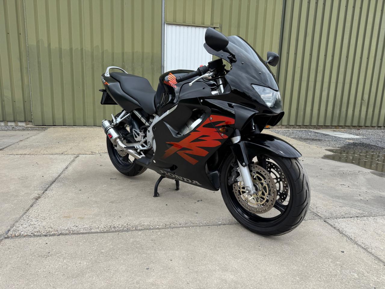 Honda cbr 600