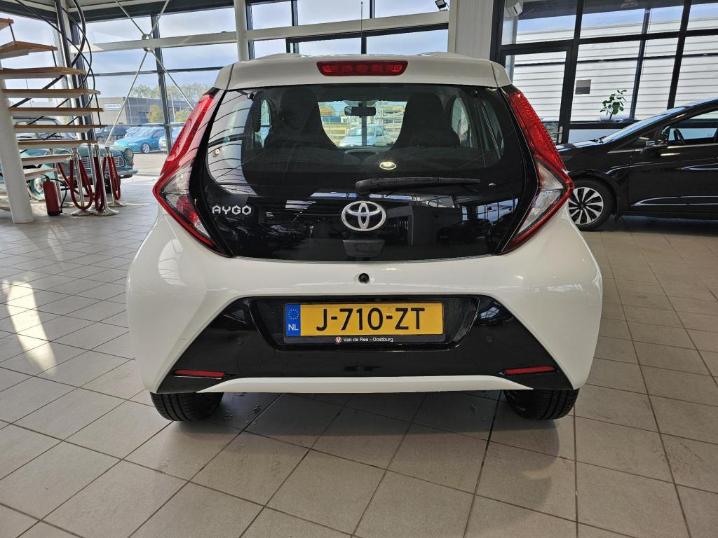 Toyota Aygo 1.0 vvt-i x-play limited