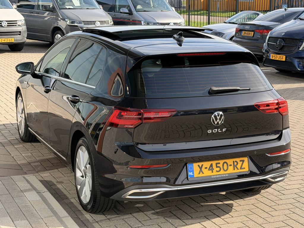 Volkswagen Golf 1.5 etsi 1st. edition 150pk | pano | acc | memory | massage
