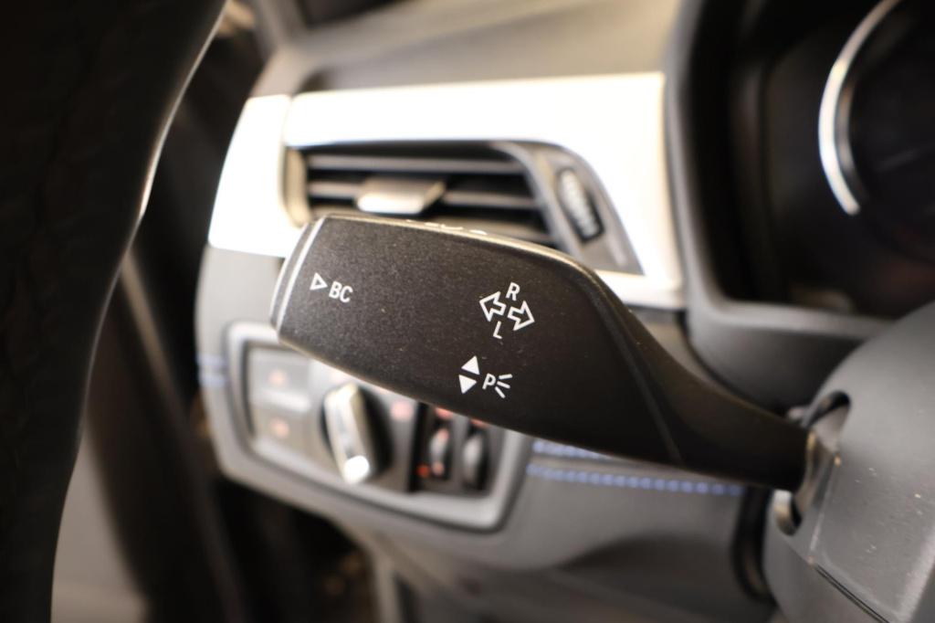 BMW X1 sdrive20i executive m sport edition nl auto, panorama, trekhaak, hea