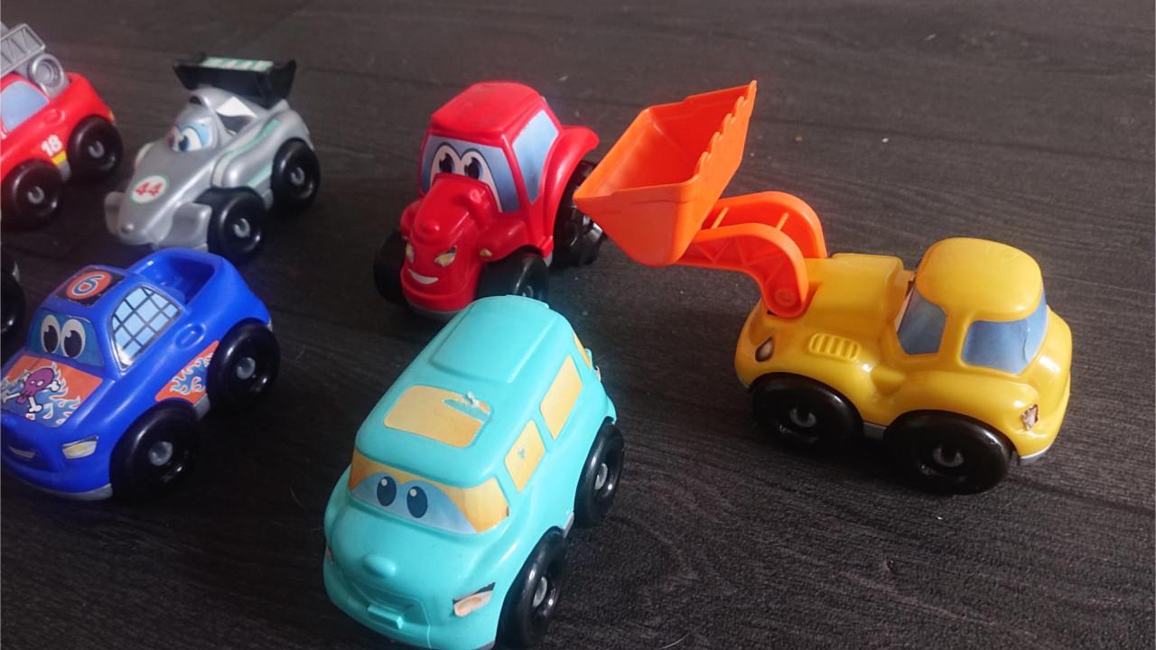 Set monster auto's 9 stuks