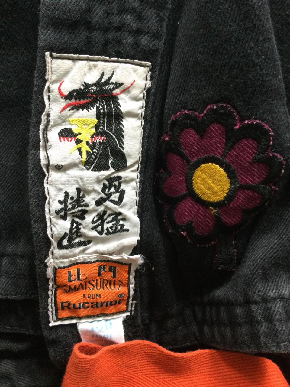 Rucanor Karate/jui-jitsui pak maat 160 rook- en huisdiervrij