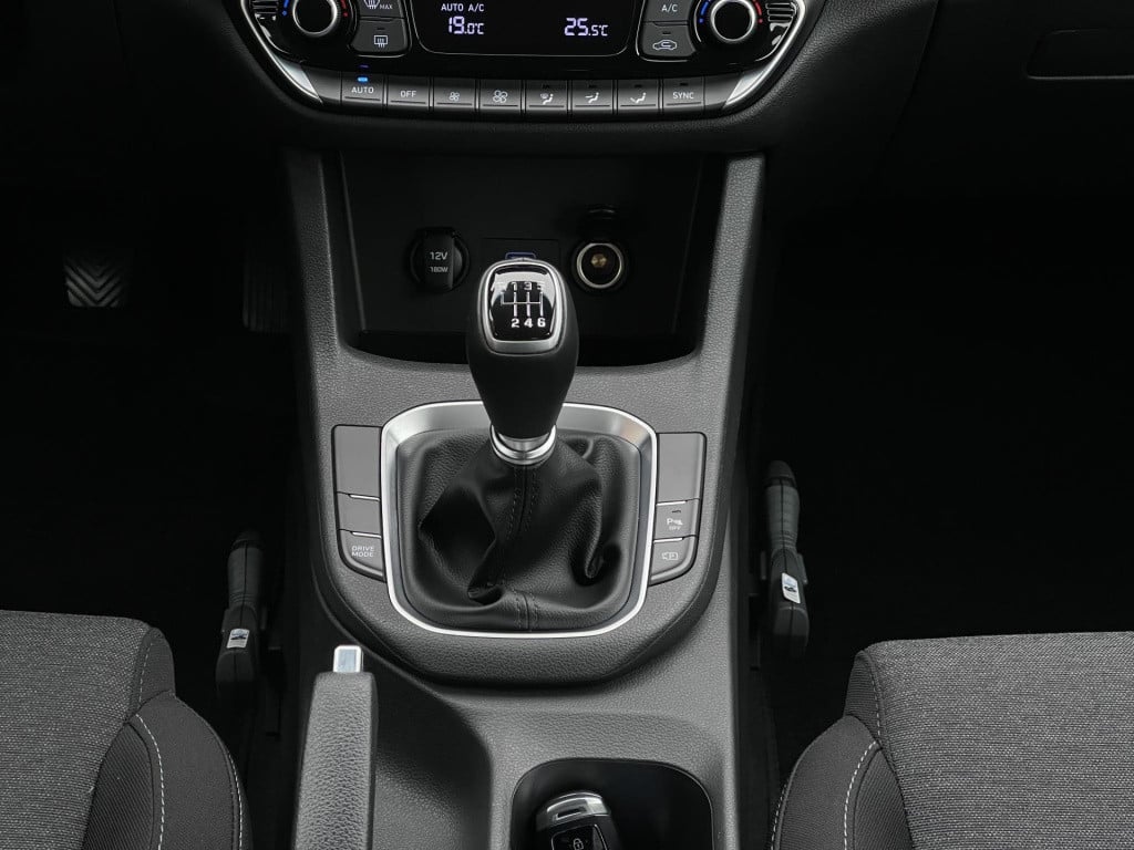 Hyundai I 30 wagon 1.0 t-gdi mhev comfort smart | navigatie | camera | appl
