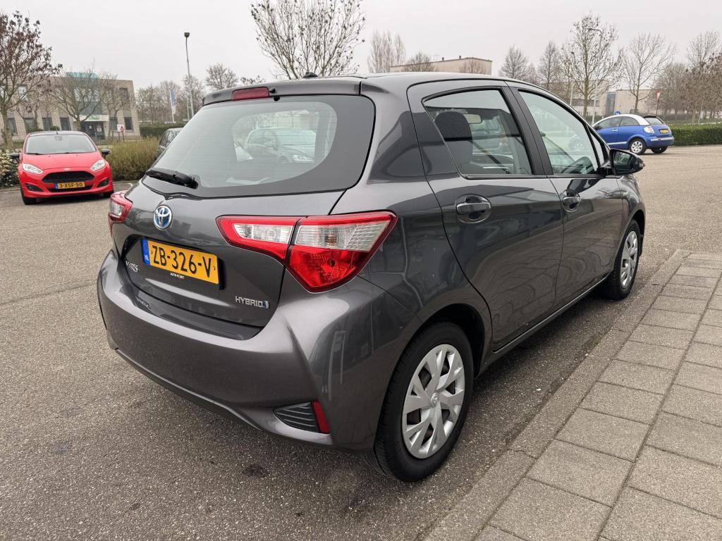 Toyota Yaris 1.5 hybrid active