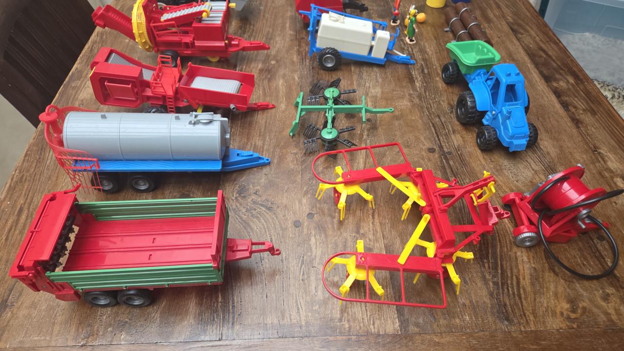 Grote verzameling speelgoed landbouwvoertuigen