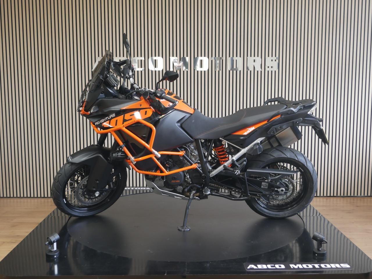 KTM 1050 ADVENTURE
