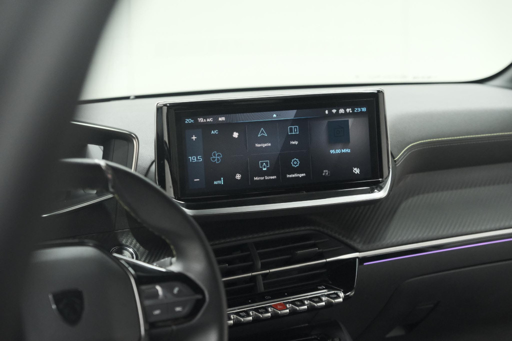 Peugeot 208 puretech 100 gt | camera | navigatie | apple carplay | parkeers