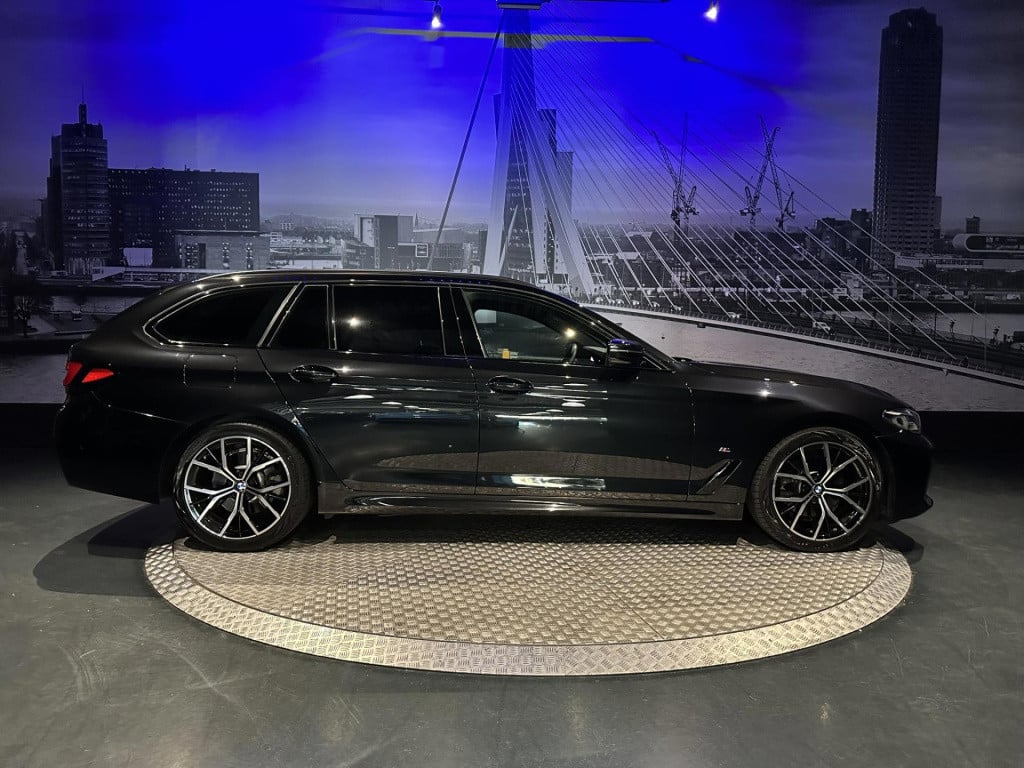 BMW 5 Serie touring 520i high executive m-pakket *camera*leer*