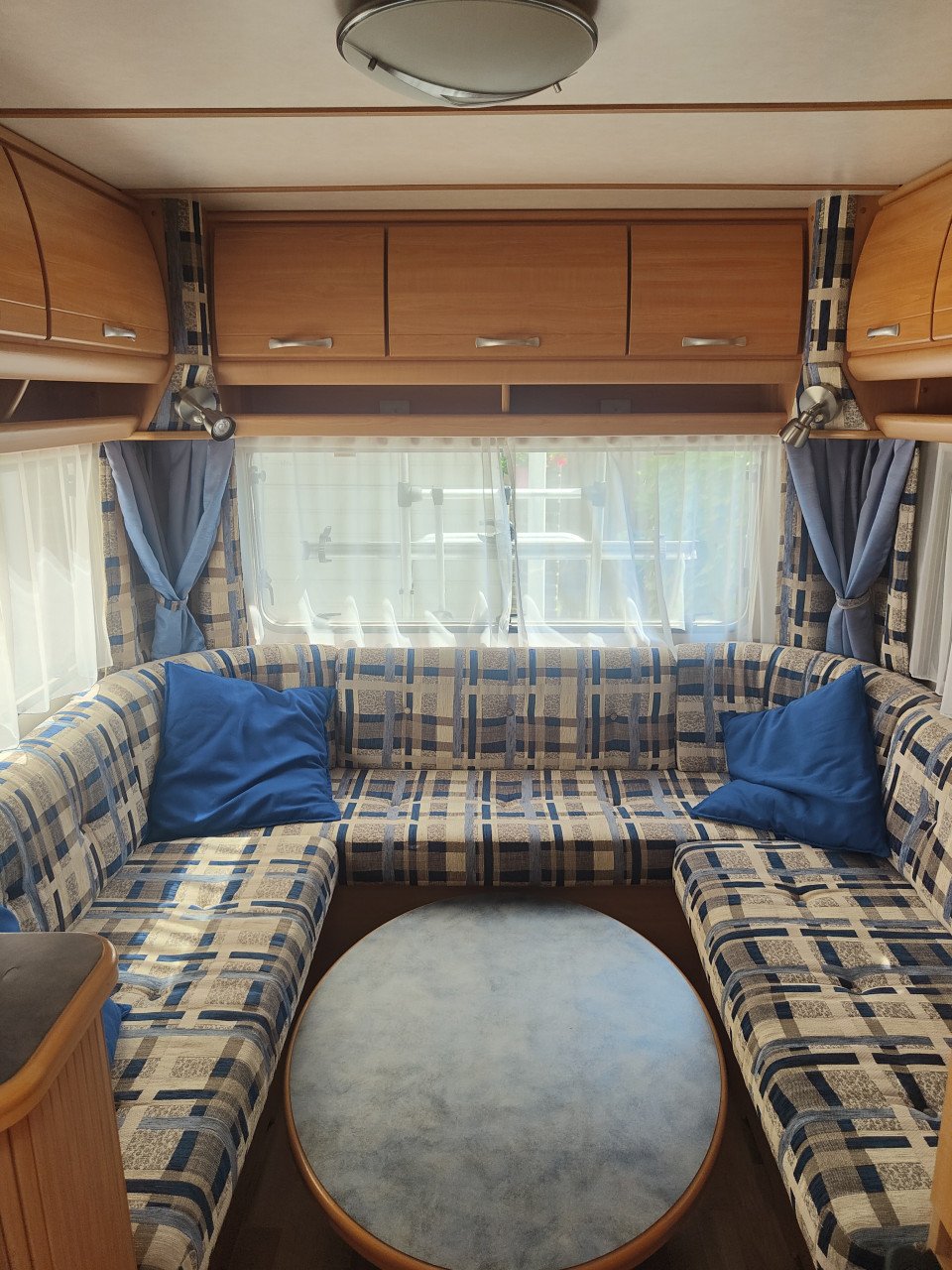 Caravan LMC