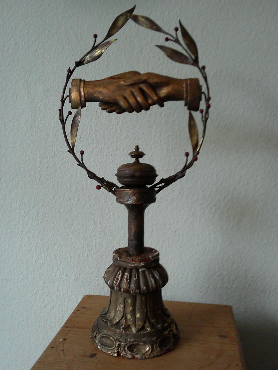 VROEG 19DE EEUW VERGULD GRAFORNAMENT