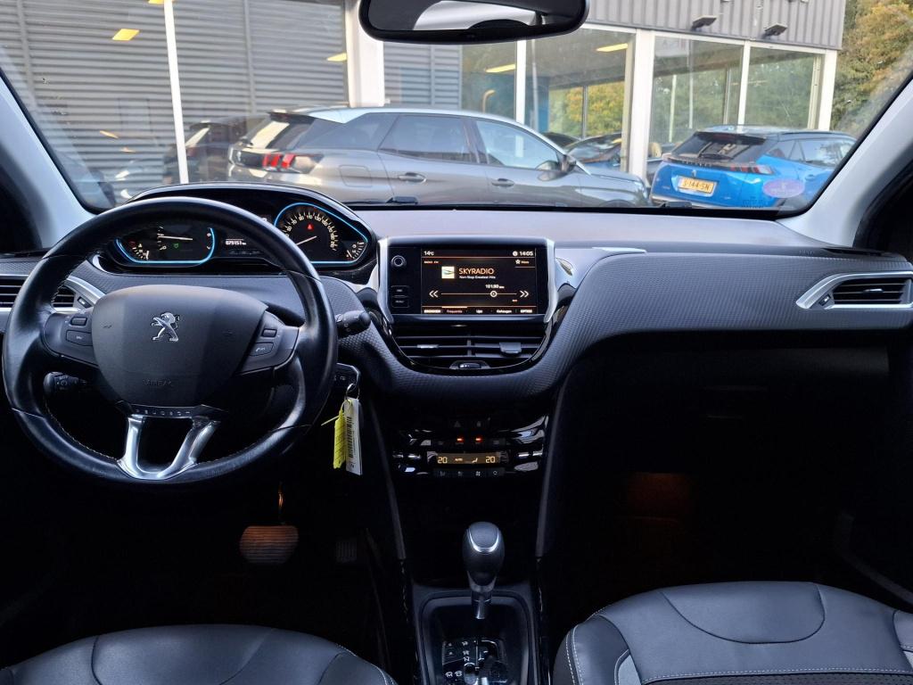 Peugeot 2008 suv 110 allure automaat clima/nav/trekhaak