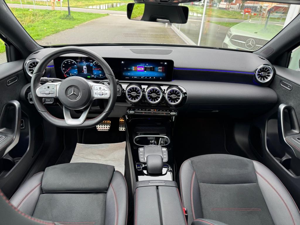 Mercedes-Benz A-Klasse 250 e amg line , night-pakket automaat . panoramadak