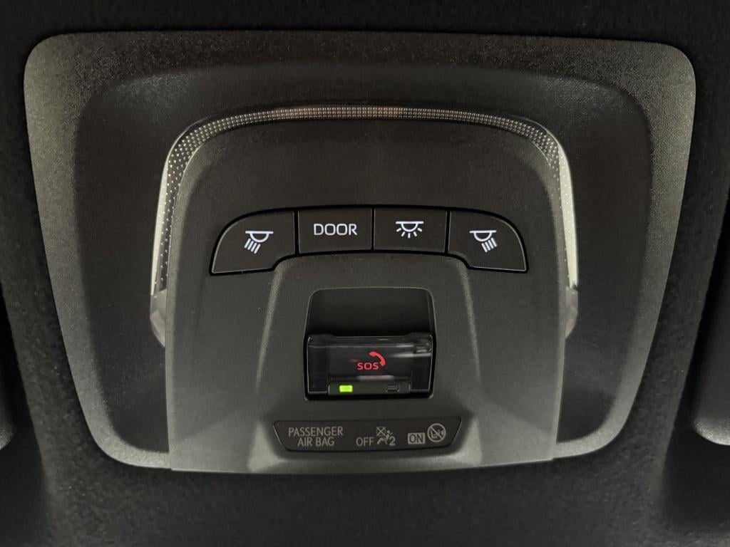 Toyota Corolla Cross 2.0 hp hybrid first edition