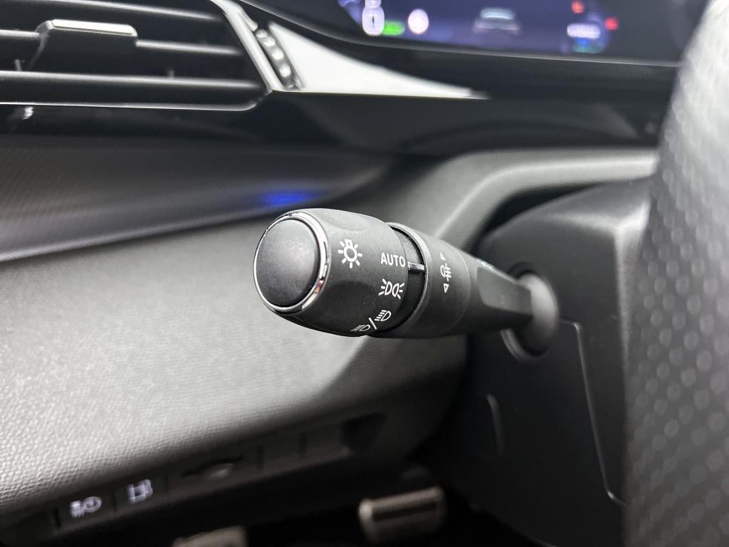 Peugeot 308 sw plug-in hybrid 225pk gt | agr comfort stoelen | 360 camera |