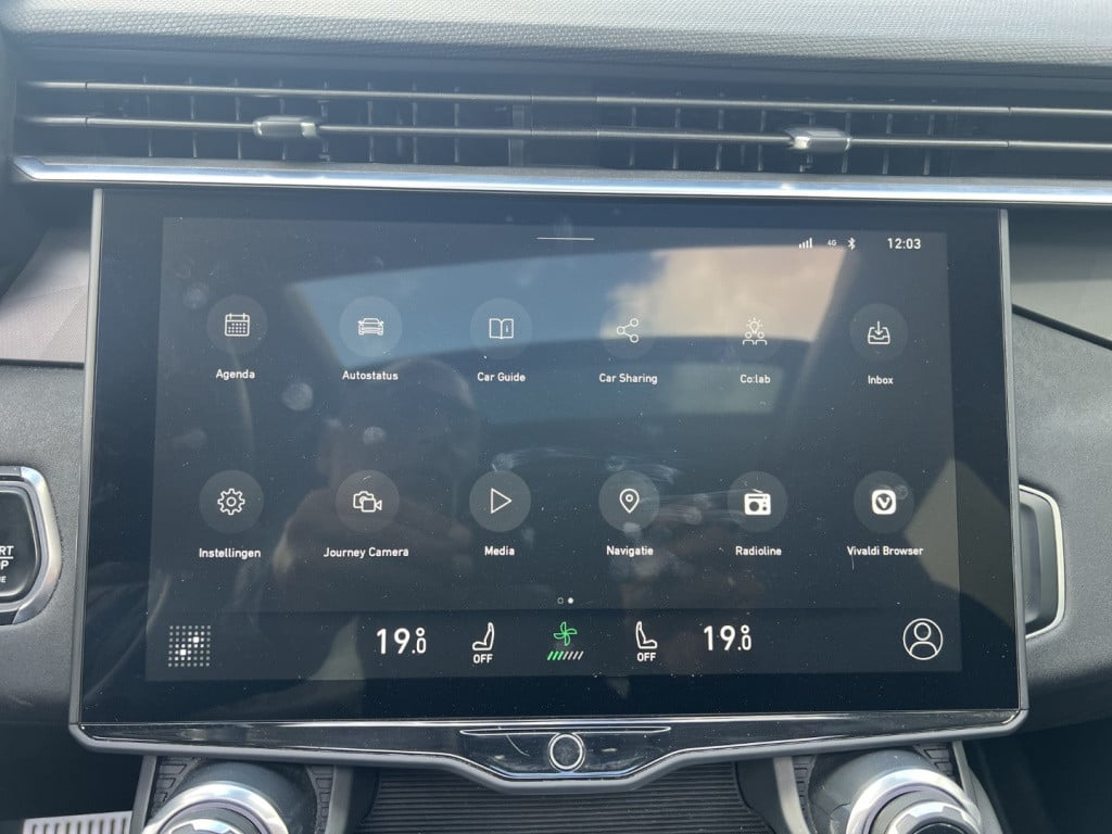 Lynk & Co 01 1.5 261pk plug in hybrid , panodak , 360gr camera , adaptive c