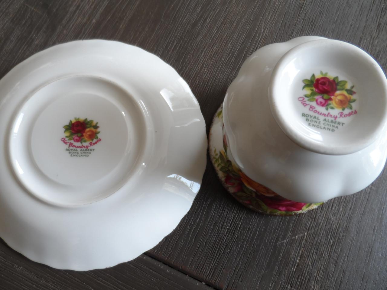 ROYAL ALBERT  Old Country Roses