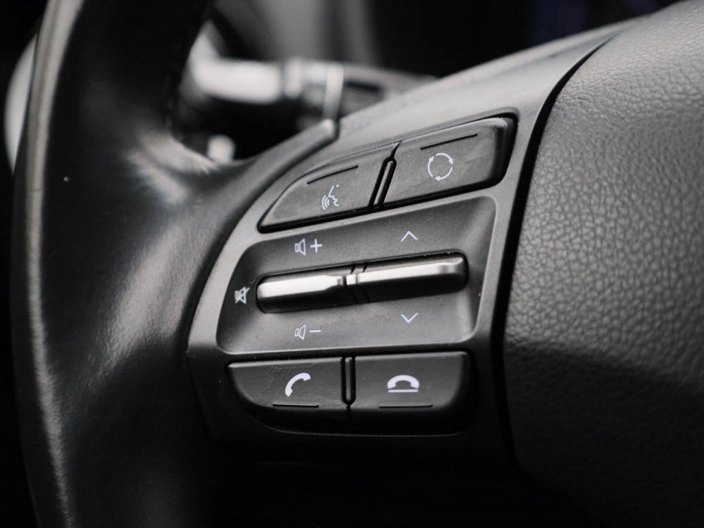 Hyundai Kona 1.6 gdi hev fashion | automaat | navigatie | climate control |