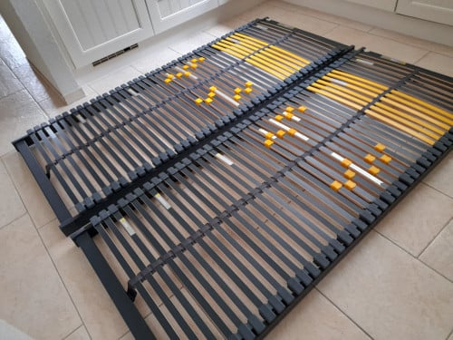 2 x 80 x 200 Bossflex 600 lattenbodems (in goede nette staat )