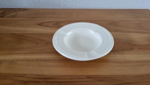 Wedgwood Edme asbakje 12 cm