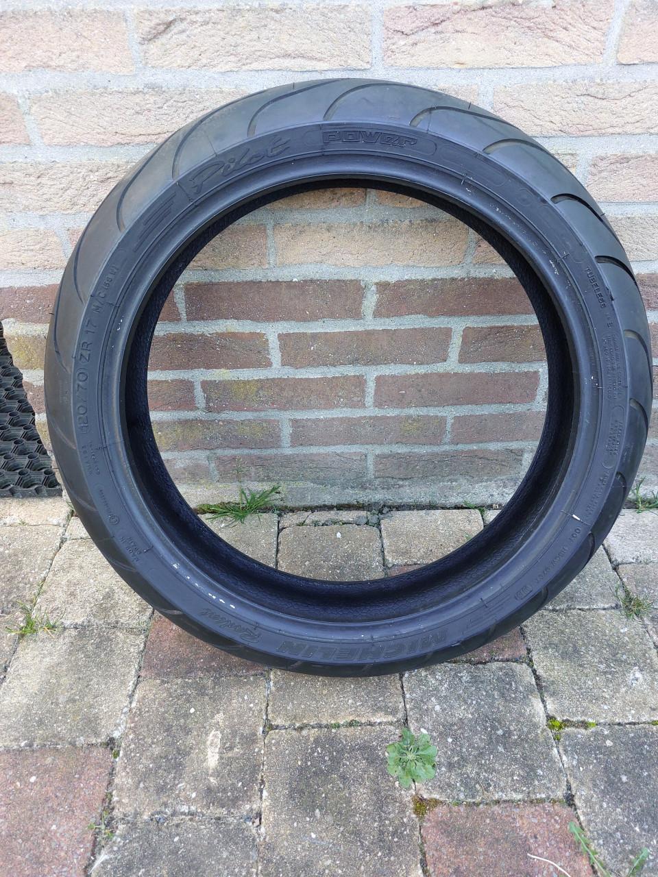 Michelin pilot powe 120/70 zr 17