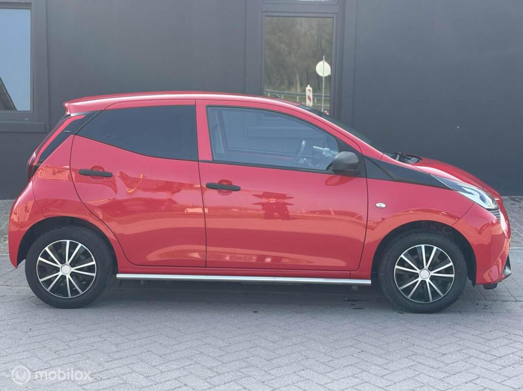 Toyota Aygo 1.0 vvt-i x-fun