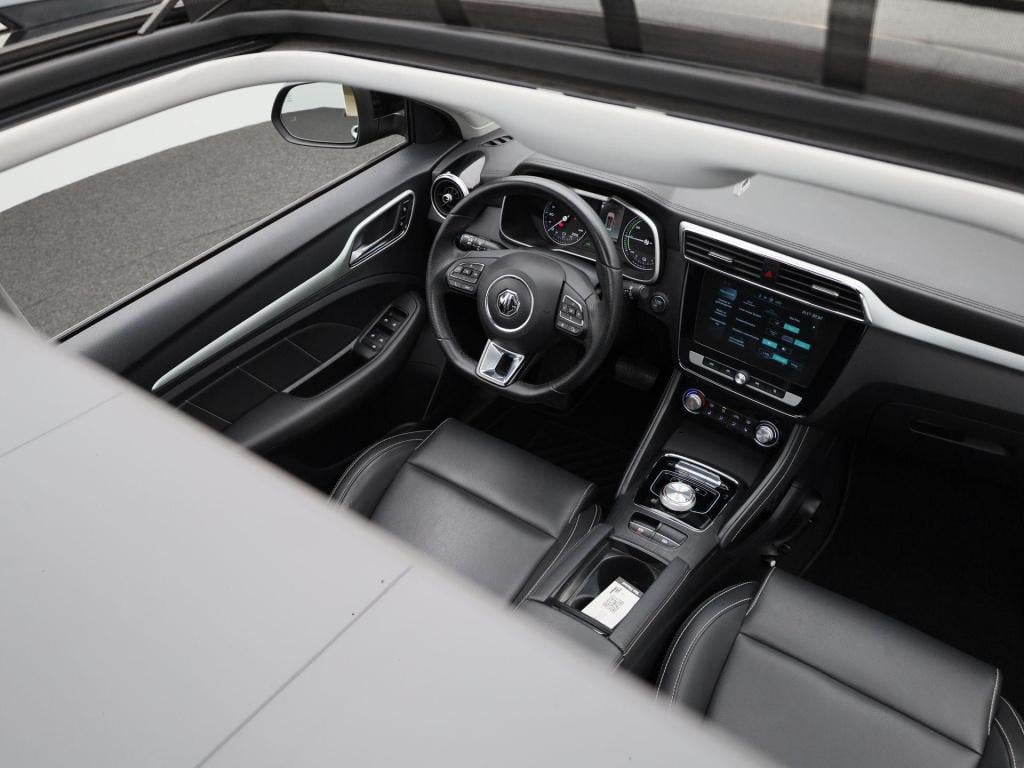 MG Zs Ev luxury 45 kwh