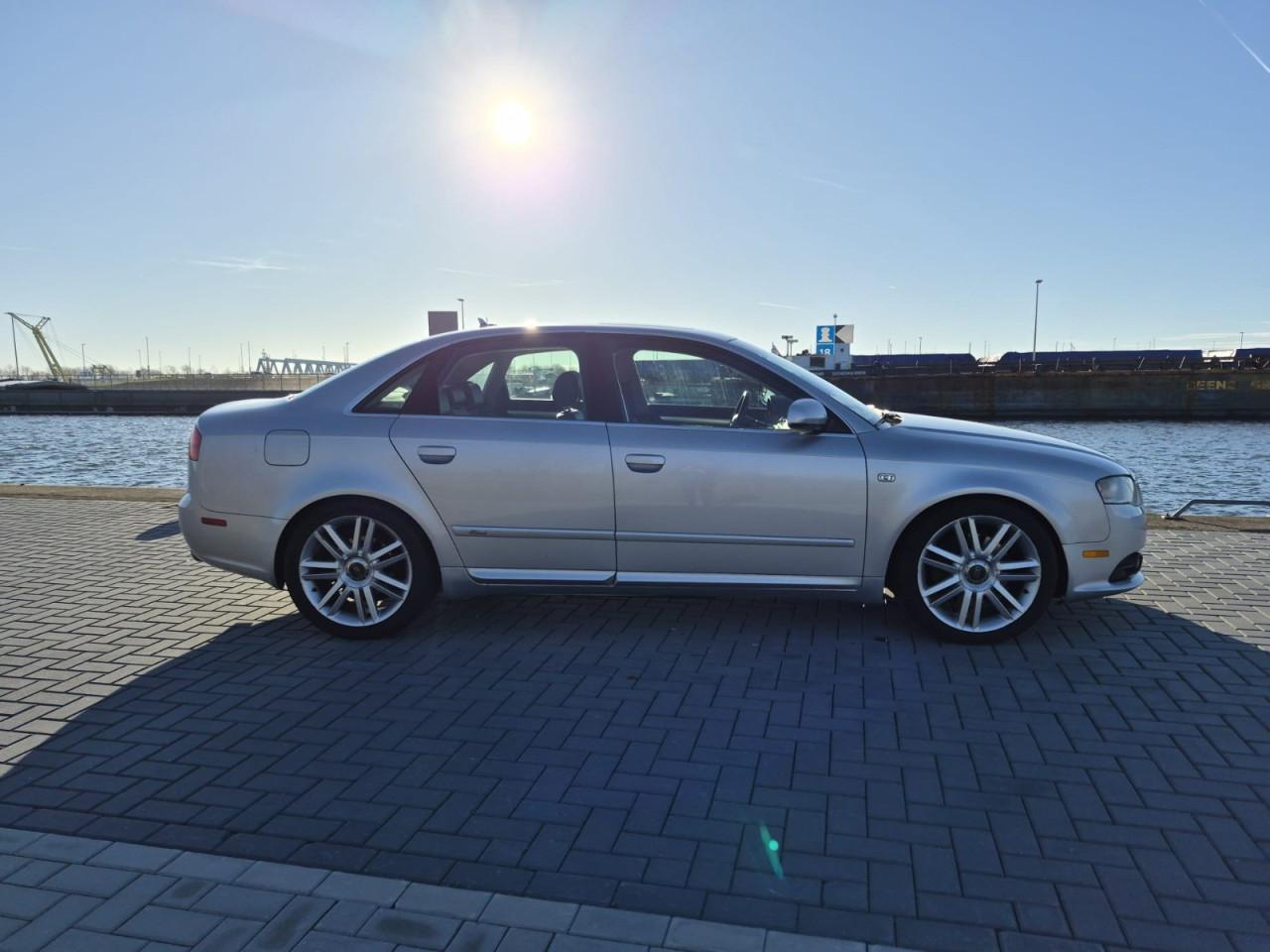 2008 Audi A4 B7 2.0 TFSI Quattro sedan (USA)