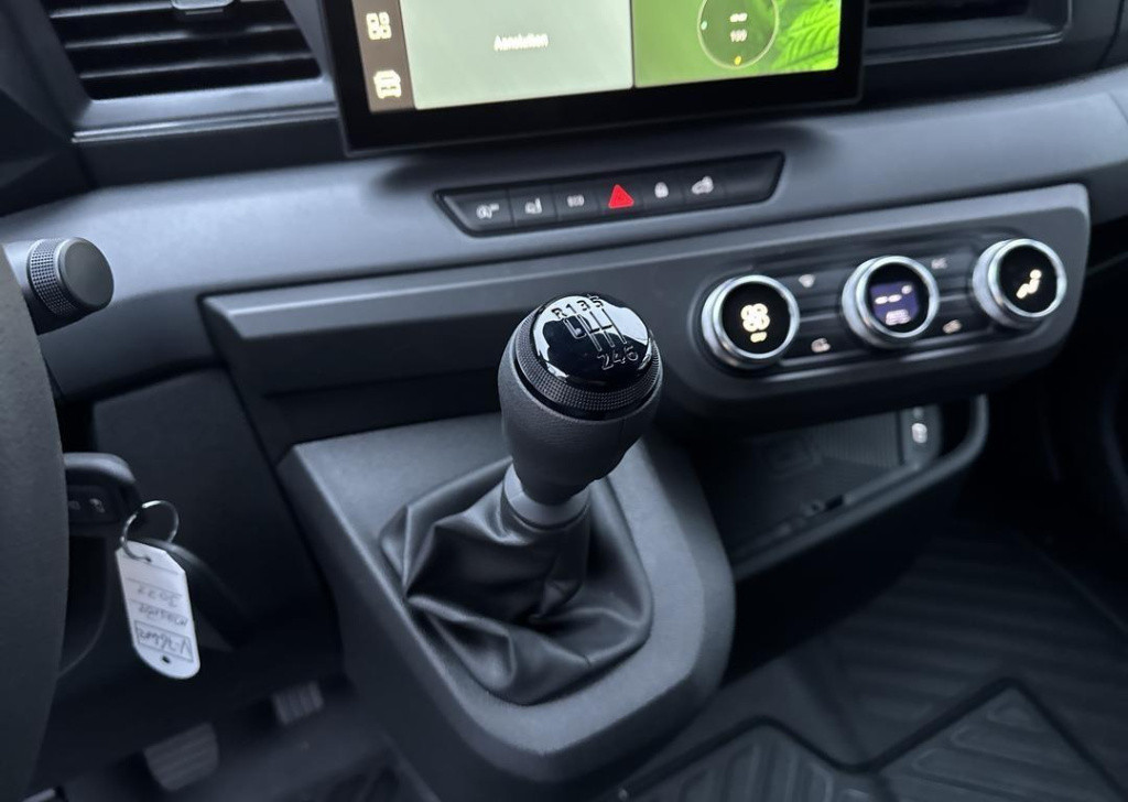 Renault Master t35 2.0 dci 150 l2h2 advance - demo / lm velgen / side-bars 