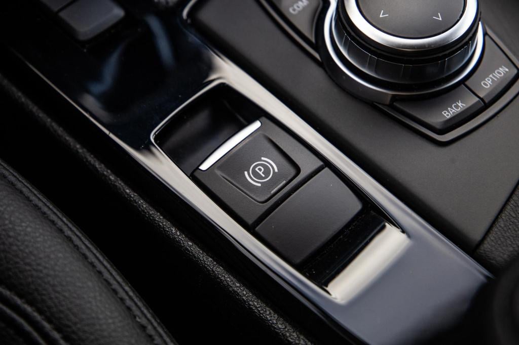 BMW X2 xdrive25e executive camera / leder / plug in hybrid / stoelverwarmin