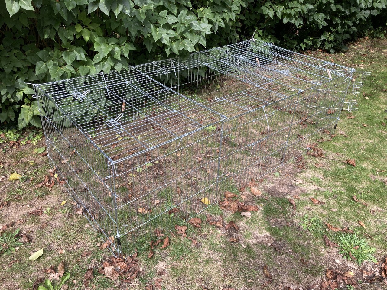 Buitenren voor verschillende soorten huisdieren.  ( Konijnenhok  kooi )