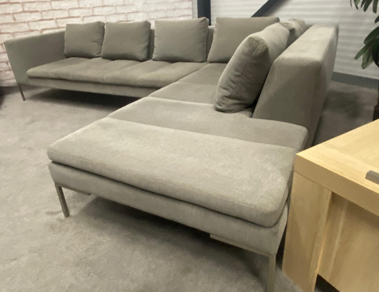 GRATIS LEVERING HEEL NL Montel Taupe Stoffen Hoekbank
