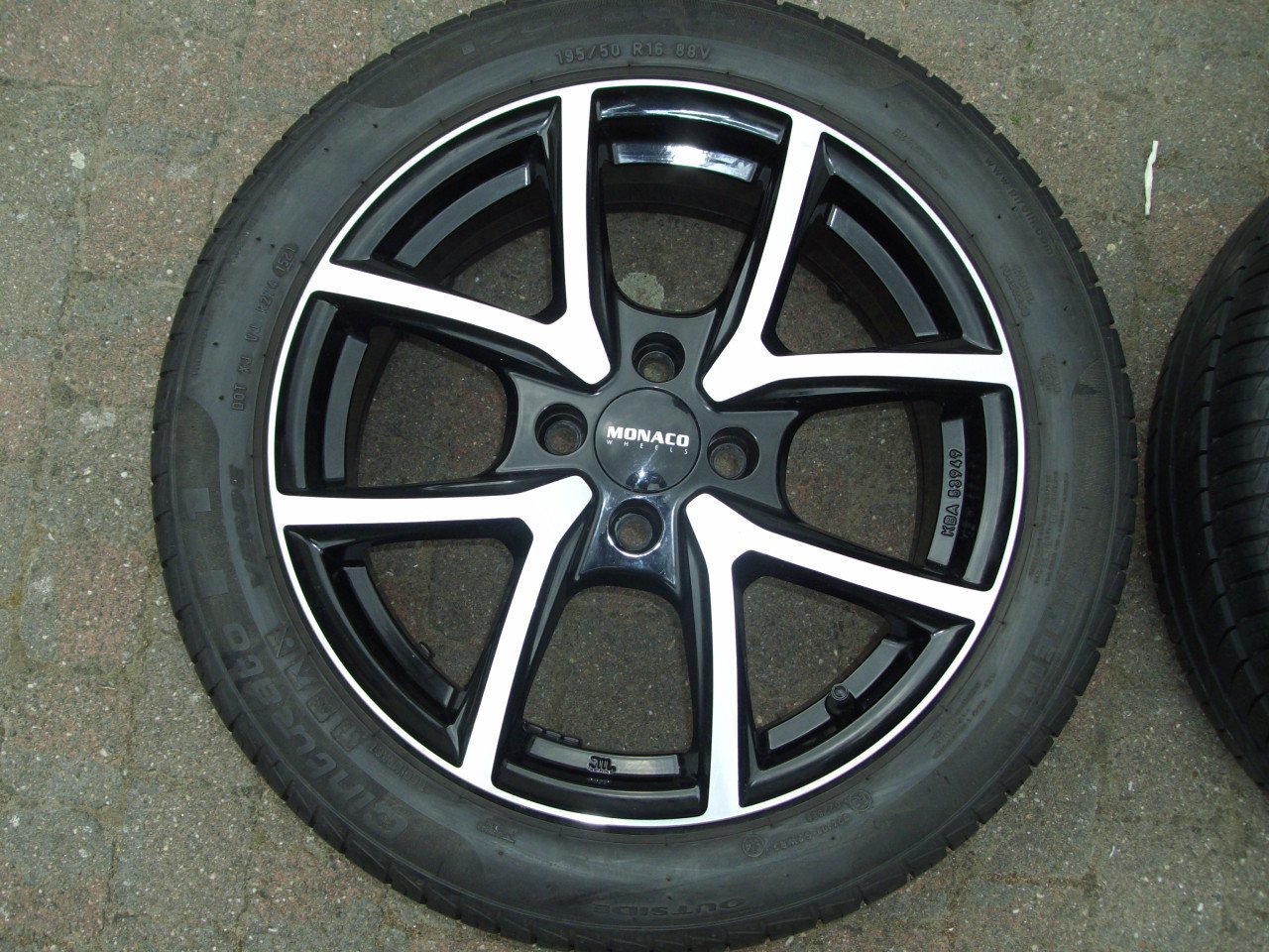 Monaco velgen 16inch met pirelli banden
