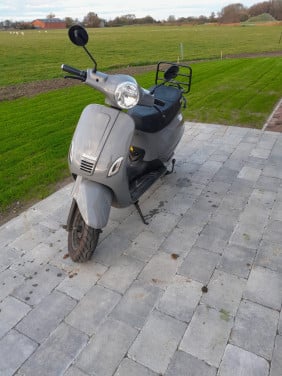 Berini elektrische bromscooter