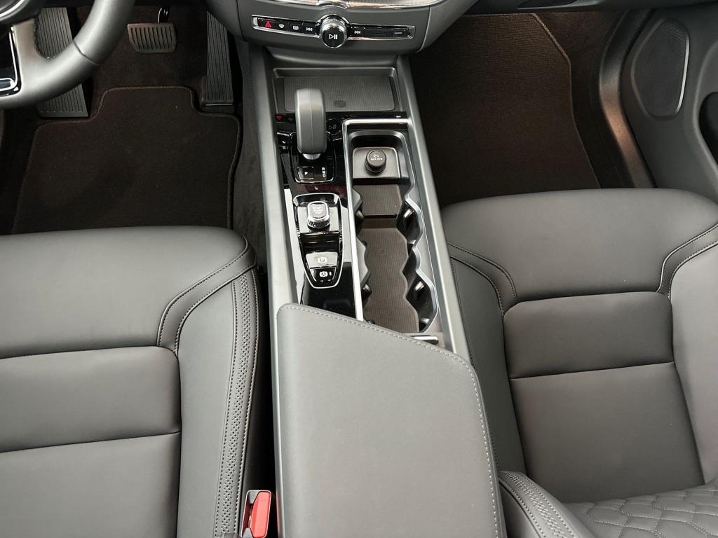 Volvo XC60 t6 core business edition