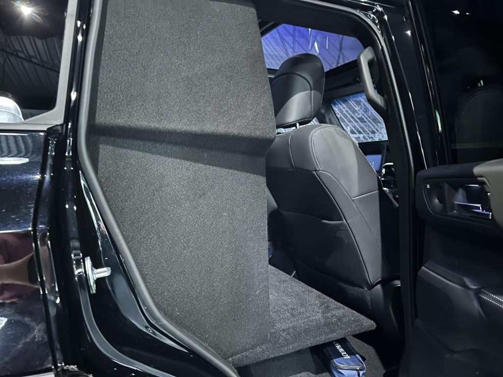 Toyota Land Cruiser 2.8 d-4d standard roof window van professional