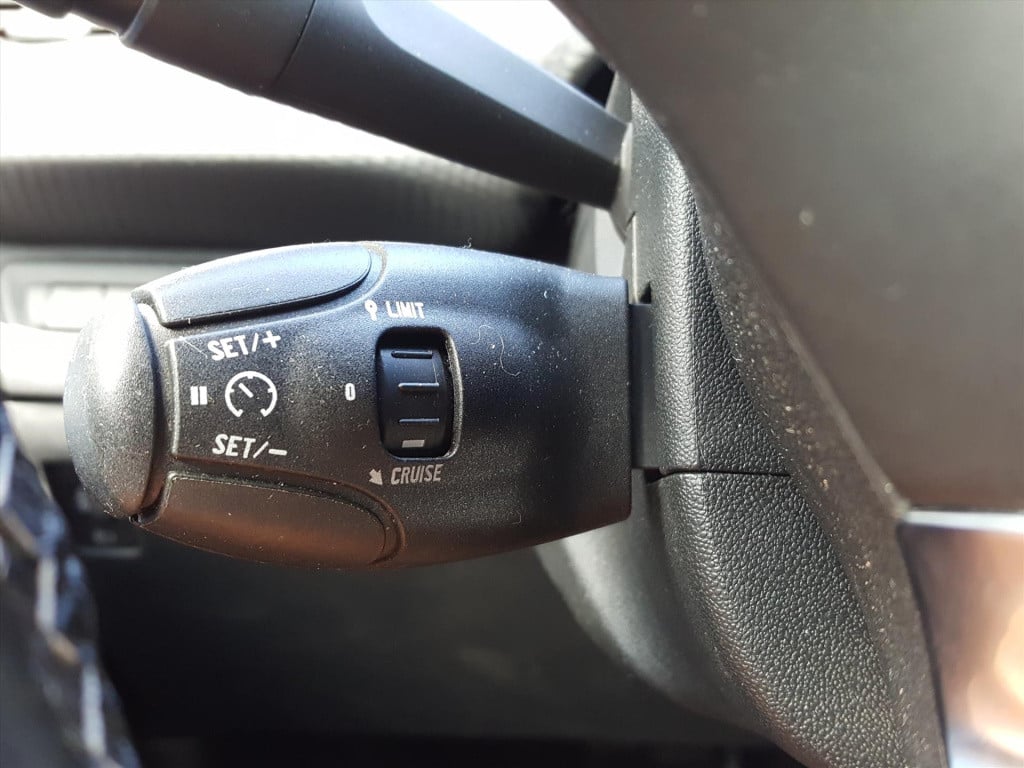 Peugeot 2008 1.2 pt 110pk allure eat6 automaat navigatie | achteruitrijcame